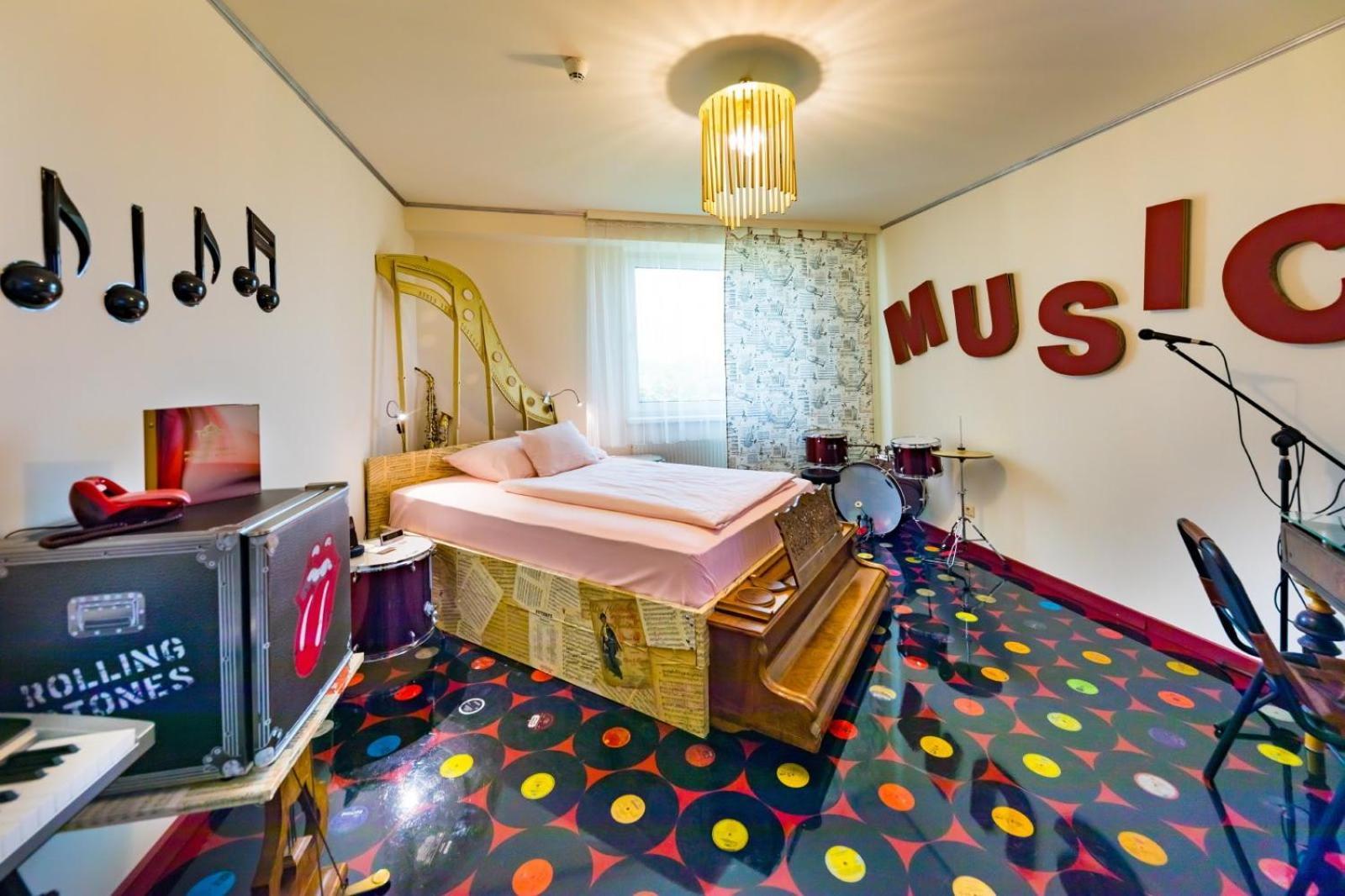 Hotel Freizeittempel ウィーナー・ノイシュタット エクステリア 写真